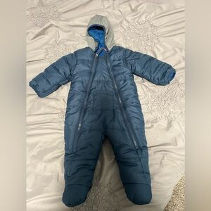 Ben Sherman infant puffer onesie size: 6-9 months